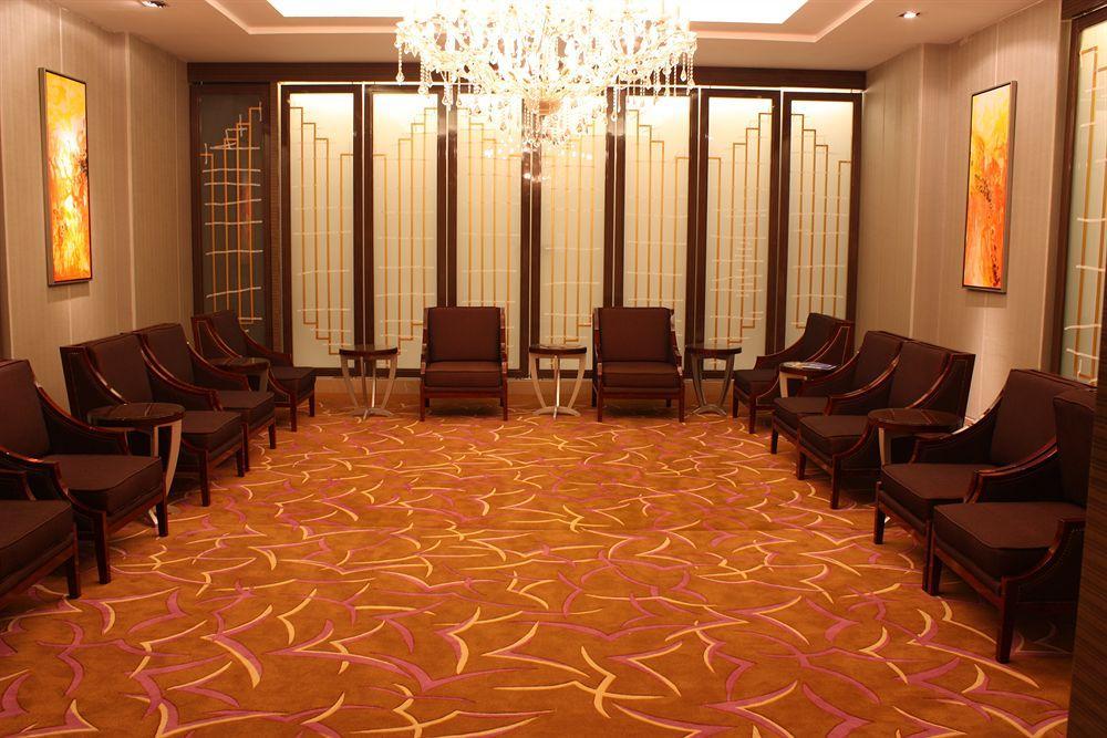 Inzone Garland Hotel Jinan Zewnętrze zdjęcie